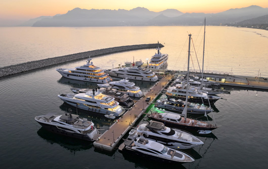 megayacht Maina d'arechi
